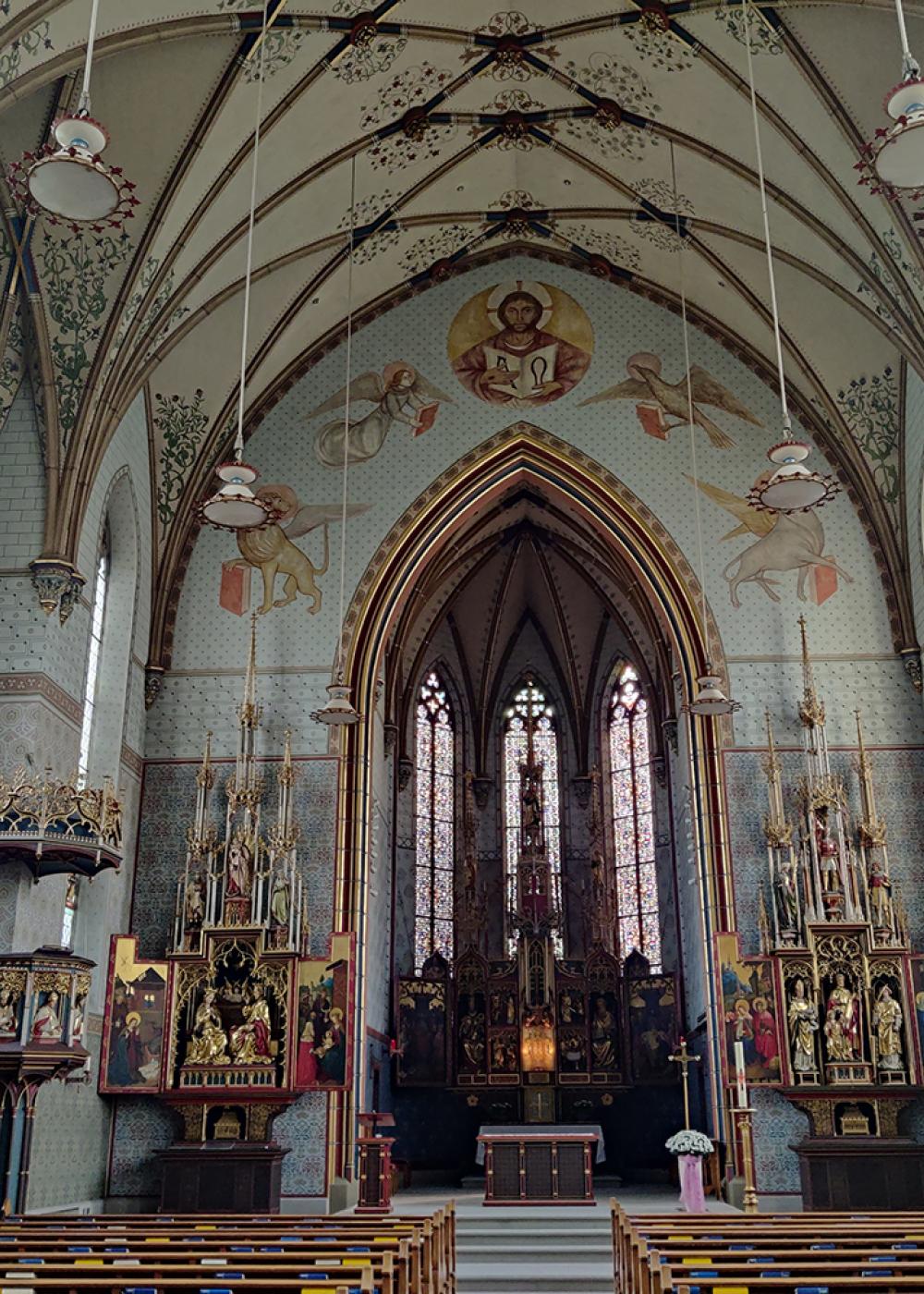 Kirche St. Peter und Paul - Altarraum
